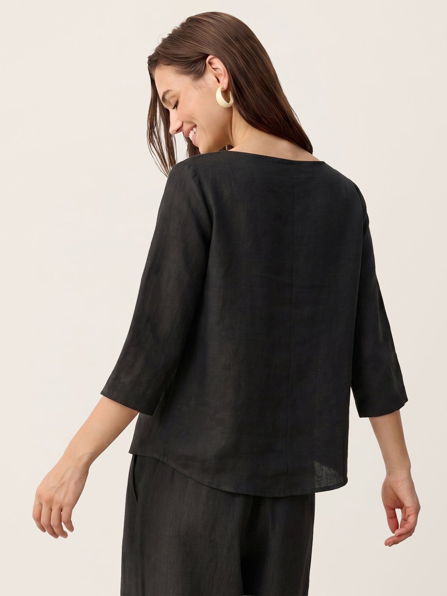 100% Linen Asymmetric-Hem Button-Trim Top NYLA