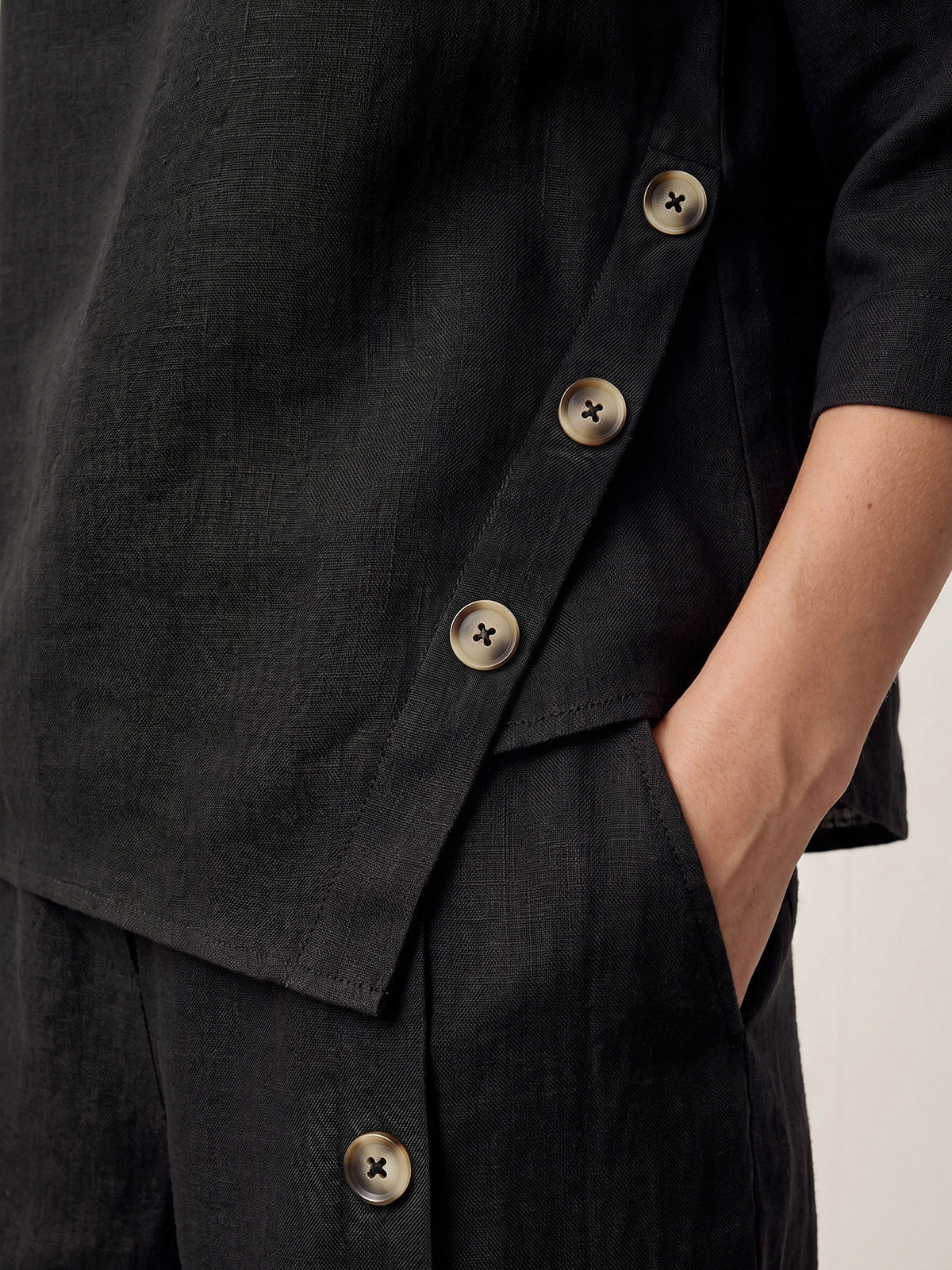 100% Linen Asymmetric-Hem Button-Trim Top NYLA