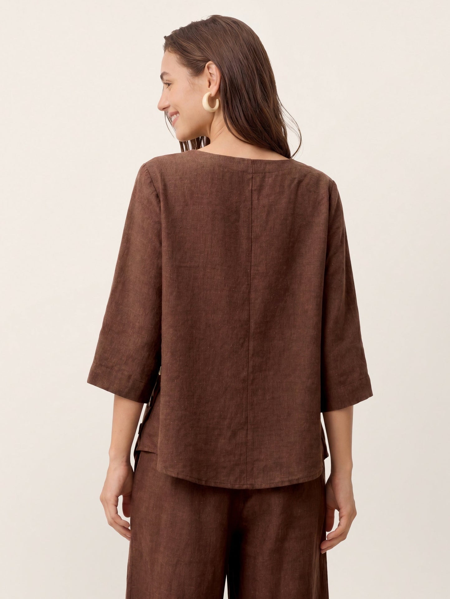 100% Linen Asymmetric-Hem Button-Trim Top NYLA