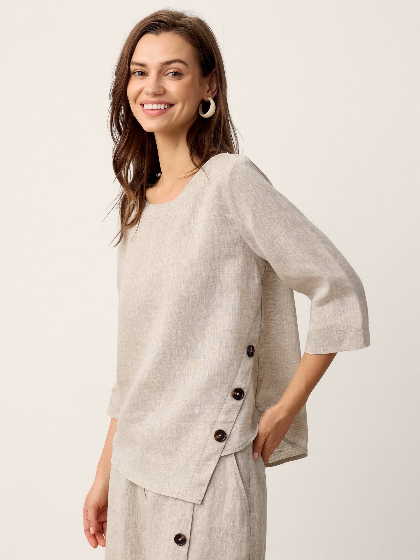 100% Linen Asymmetric-Hem Button-Trim Top NYLA