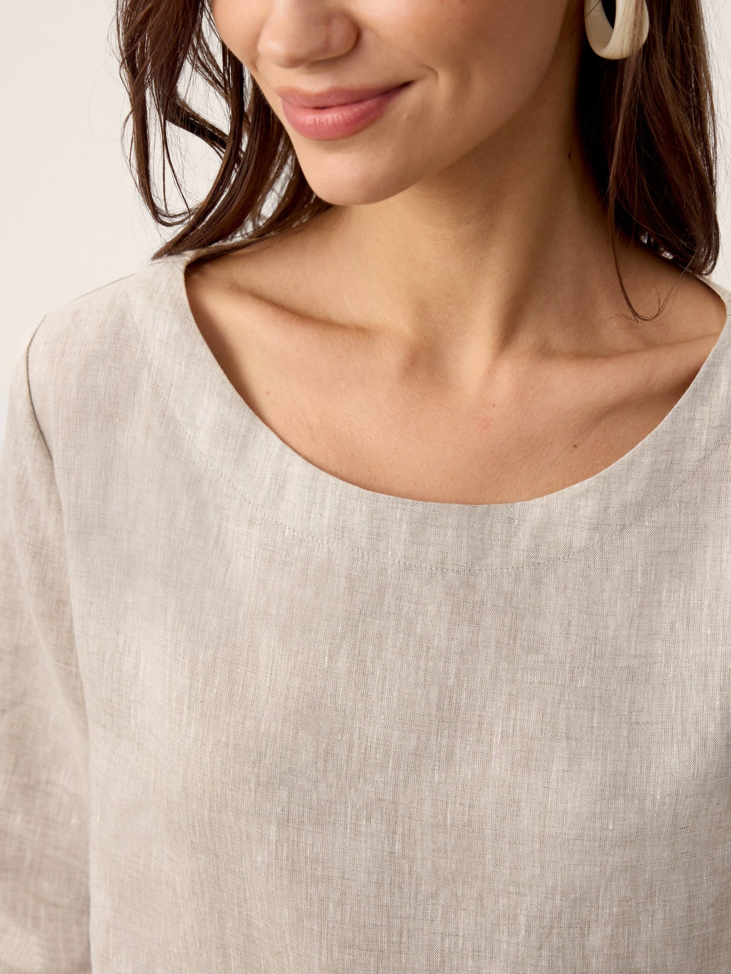 100% Linen Asymmetric-Hem Button-Trim Top NYLA