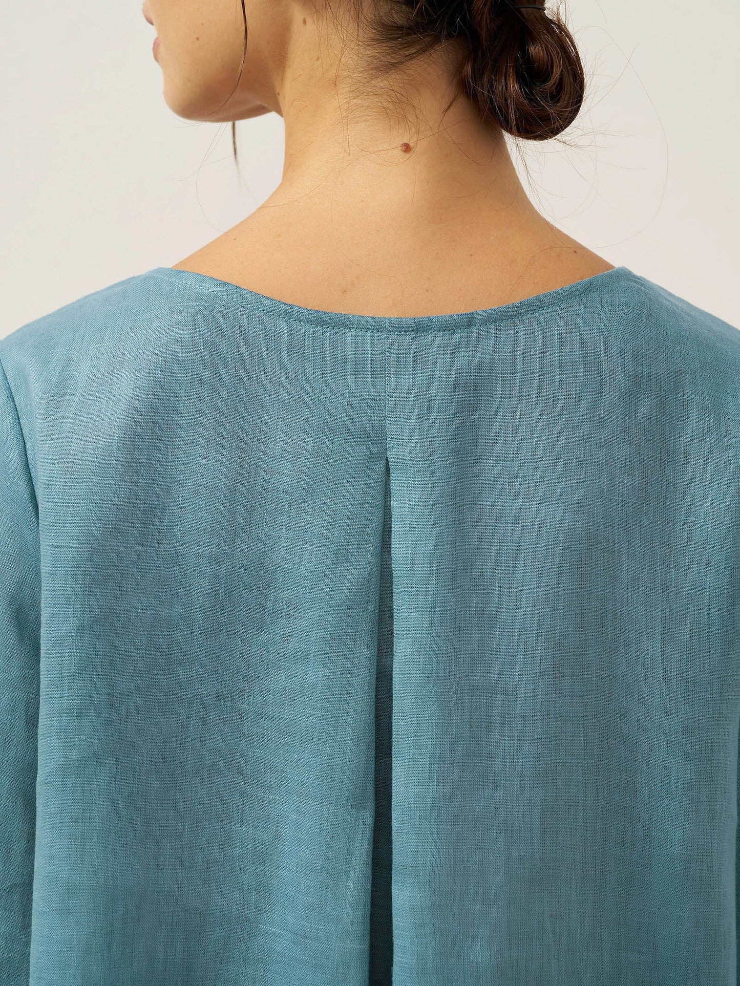 BRIANNA | Blusa asimétrica de lino 100%