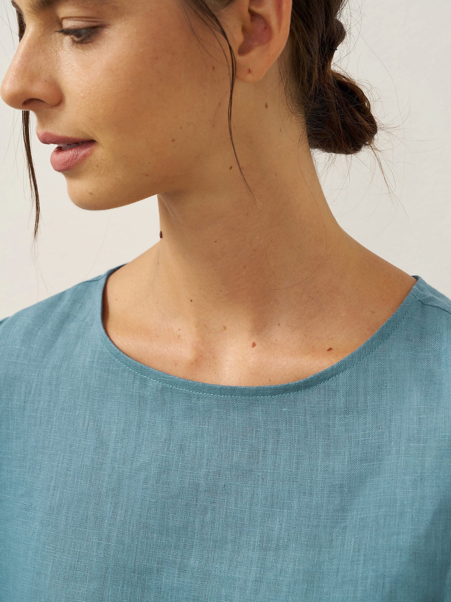BRIANNA | Blusa asimétrica de lino 100%