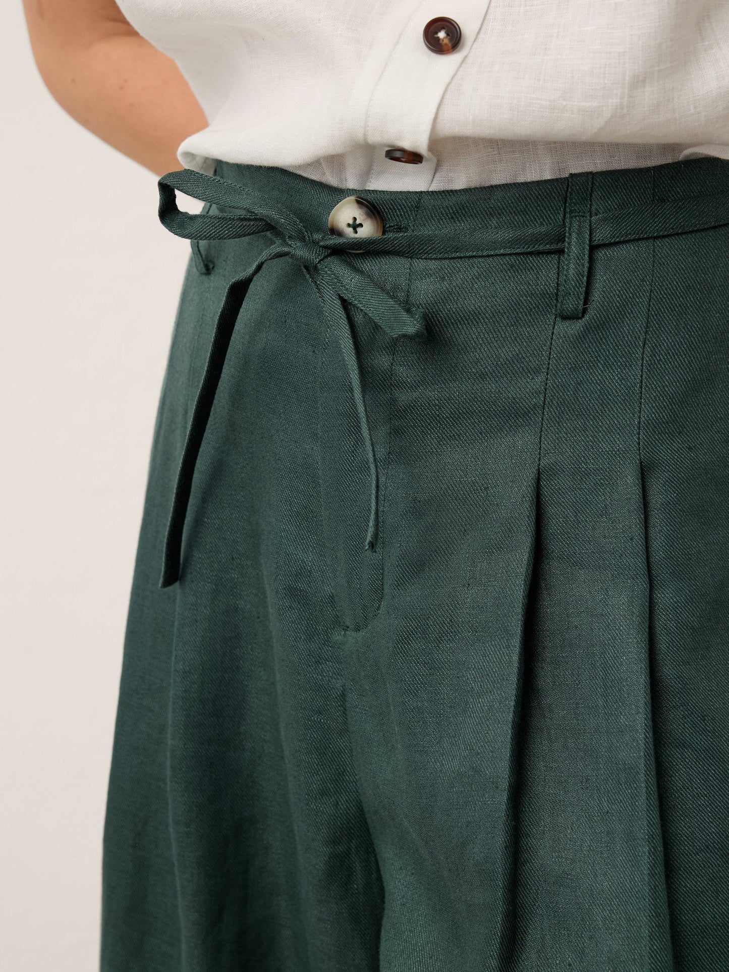 CAMILLA | Pantalón cropped de lino 100%