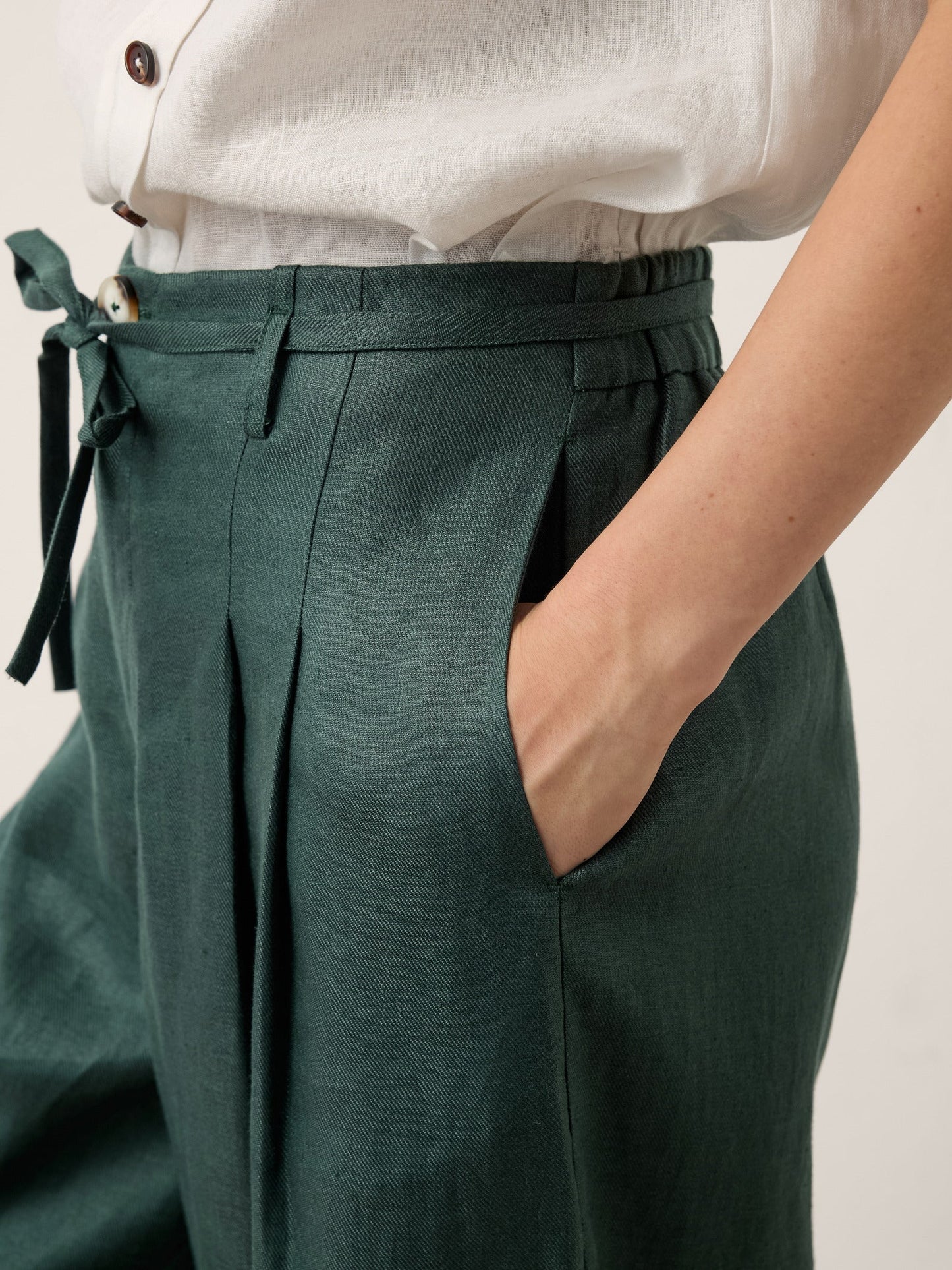 CAMILLA | Pantalón cropped de lino 100%